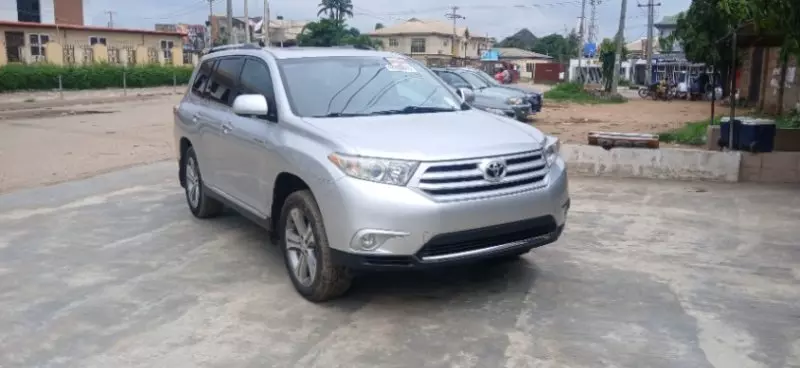 Toyota Highlander   - 2009