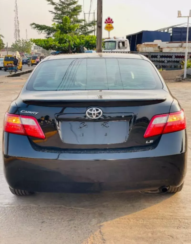 Toyota Camry   - 2007