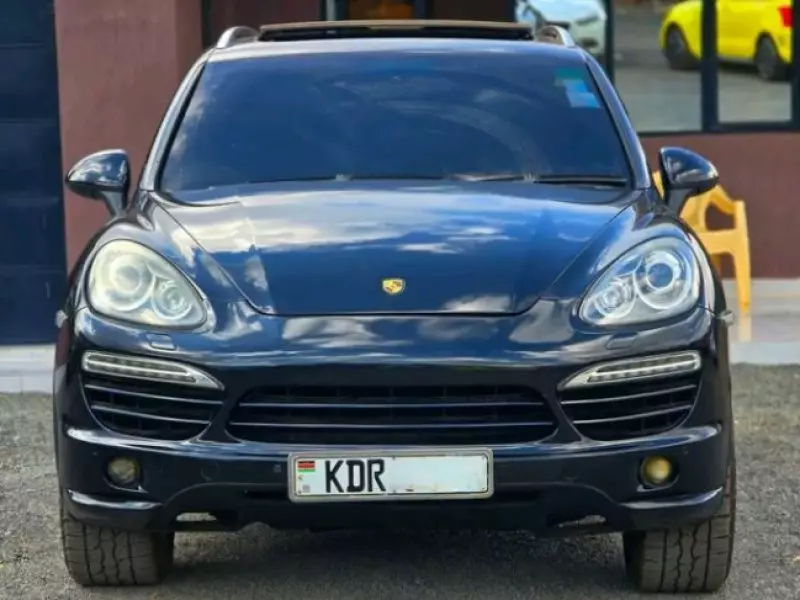 PORSCHE Cayenne   - 2013