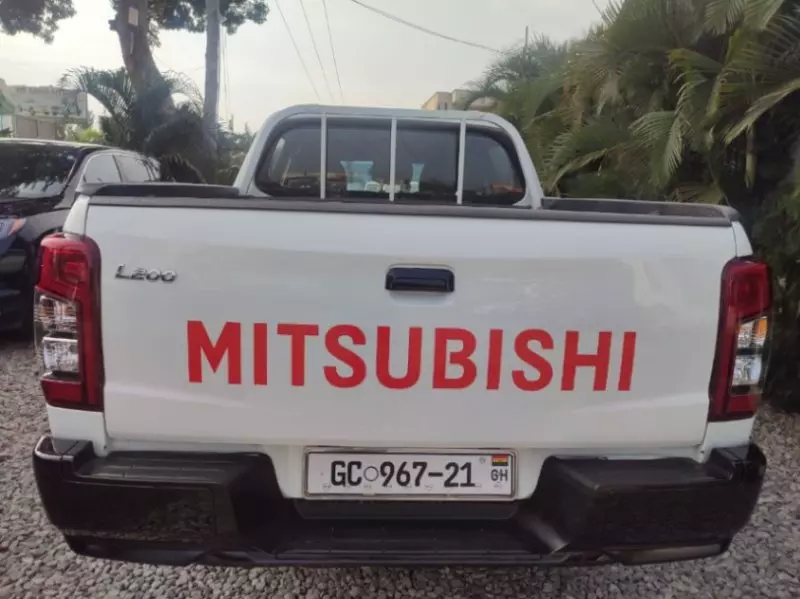 Mitsubishi L200   - 2021