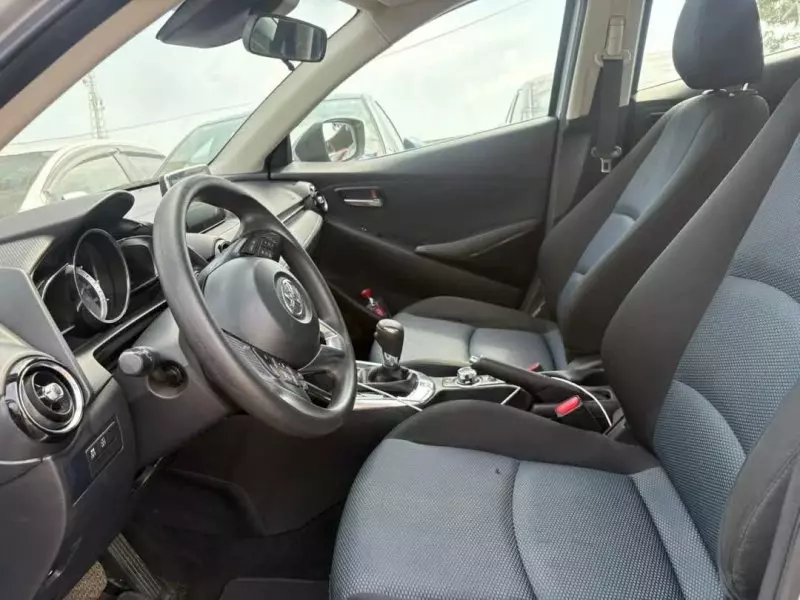 Toyota Yaris iA   - 2017