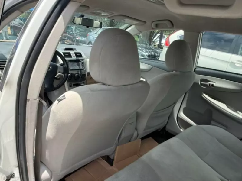 Toyota Corolla   - 2012