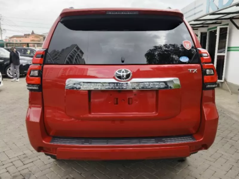 Toyota Landcruiser Prado   - 2018