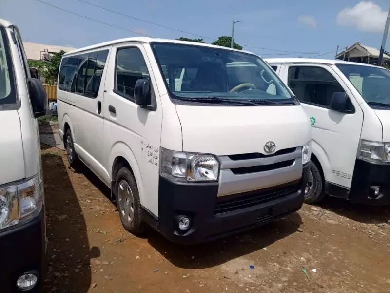 Toyota Hiace   - 2008