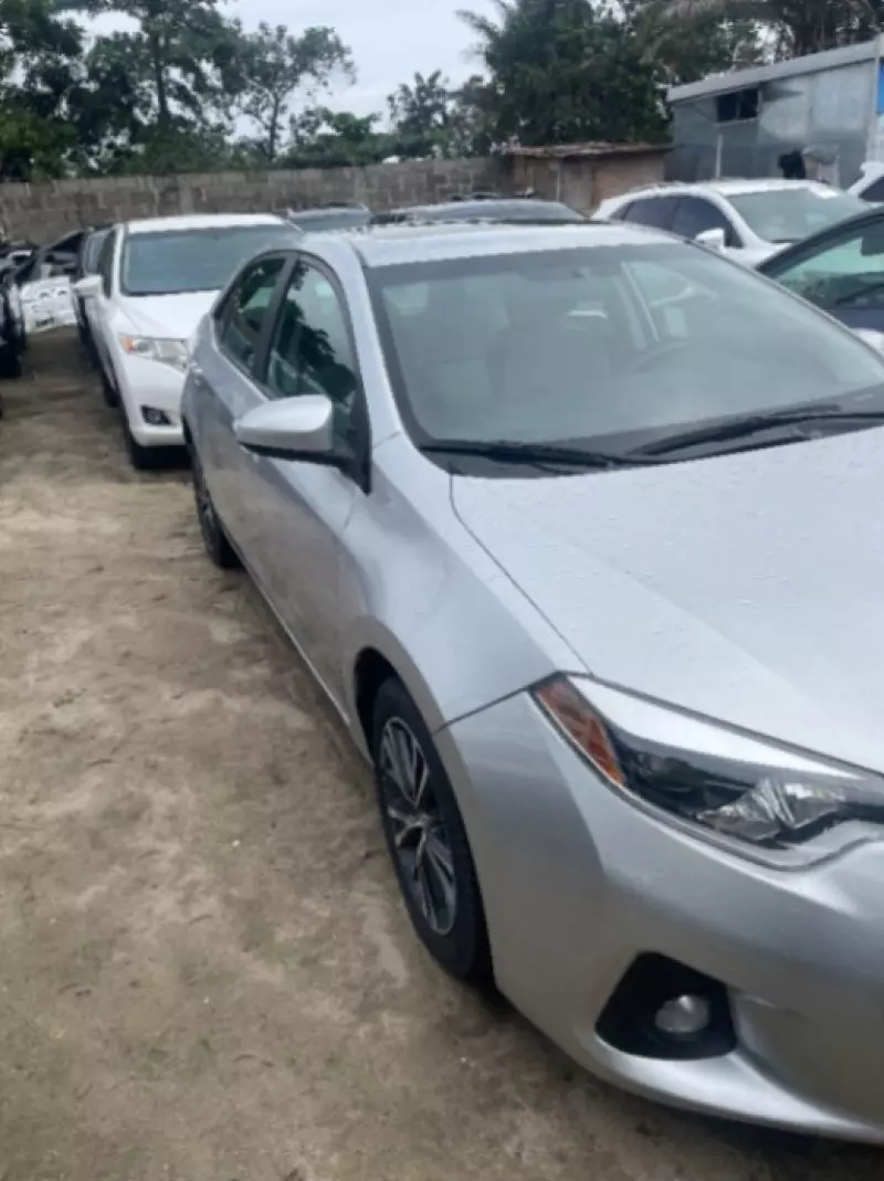 Toyota Corolla   - 2015