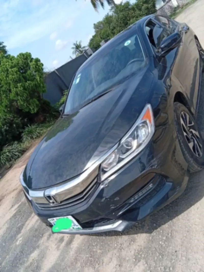 Honda Accord   - 2016