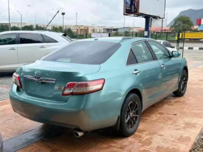 Toyota Camry   - 2007