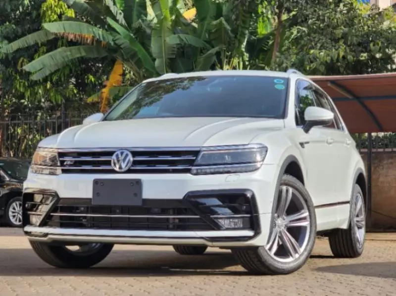 Volkswagen Tiguan   - 2019