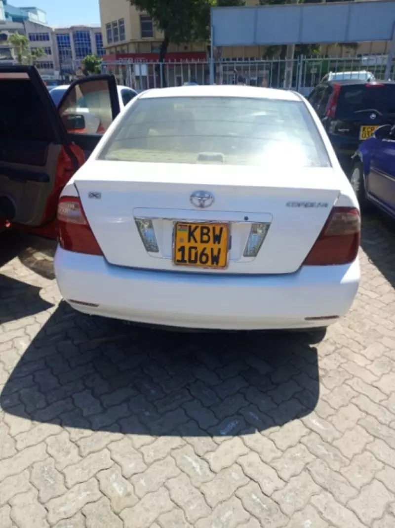 Toyota corolla   - 2005