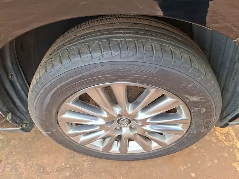 Toyota Harrier   - 2015