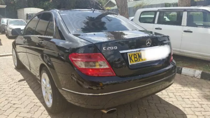 Mercedes-Benz C200
