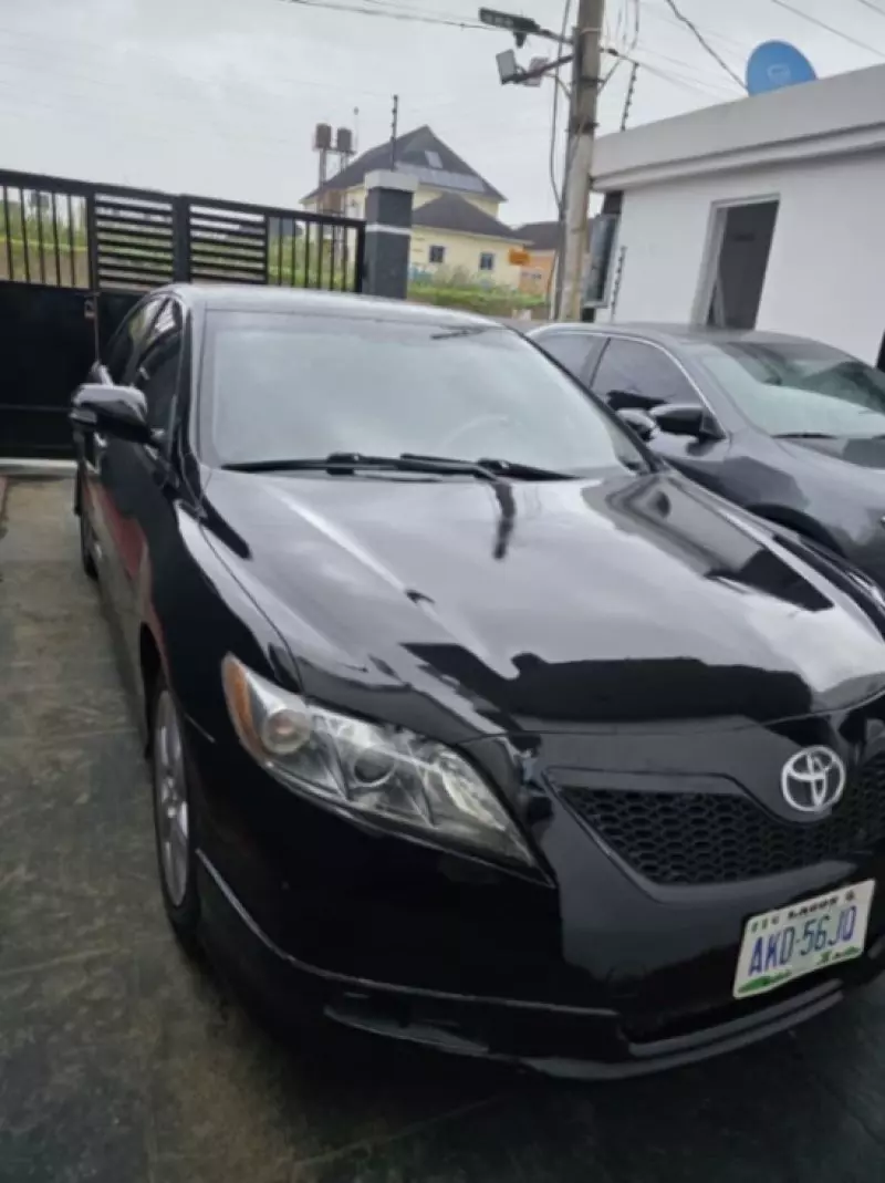 Toyota Camry   - 2015