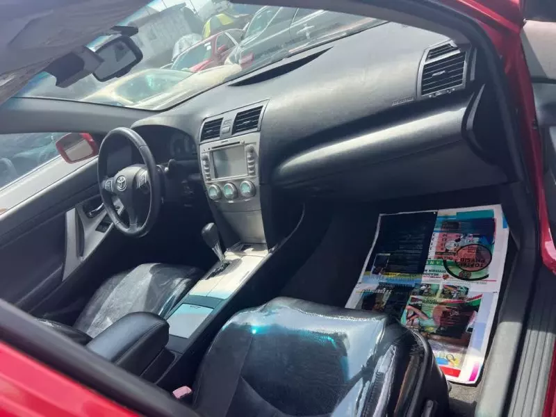 Toyota Camry   - 2008