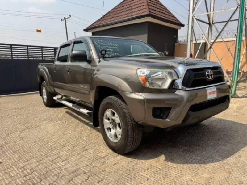 Toyota Tacoma