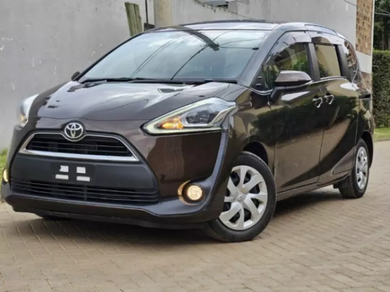 Toyota Sienta   - 2018