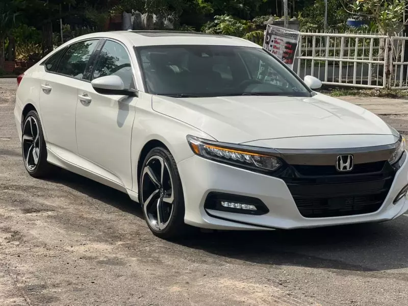 Honda Accord   - 2018