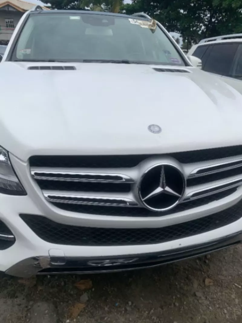 Mercedes-Benz GLE 350   - 2016