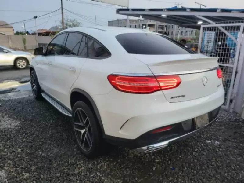 Mercedes-Benz GLE-Class   - 2017