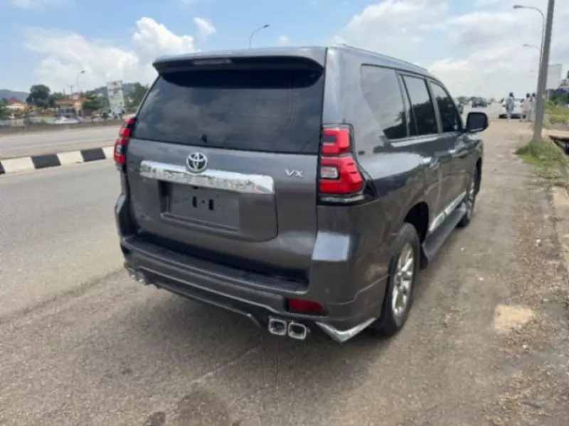 Toyota Prado   - 2010