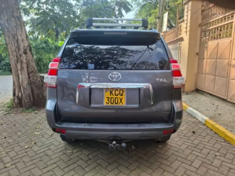 Toyota Prado   - 2011