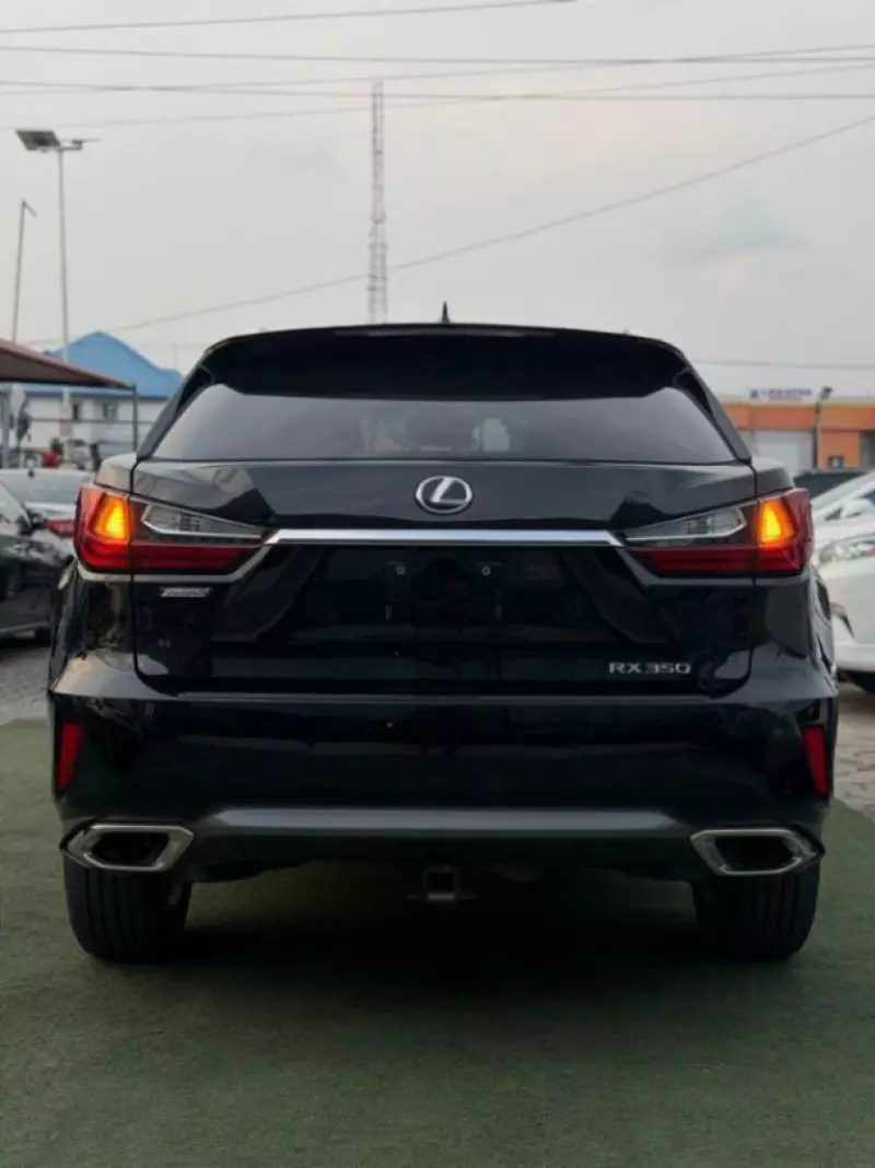 Lexus RX   - 2017