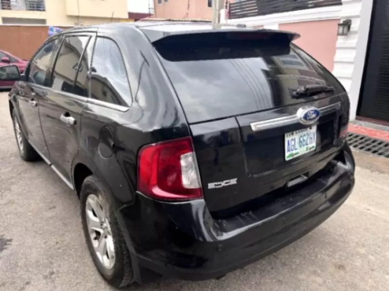 Ford Edge   - 2011