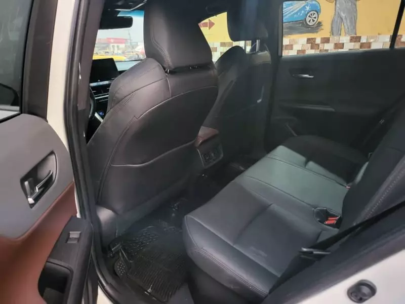 Toyota Venza   - 2021