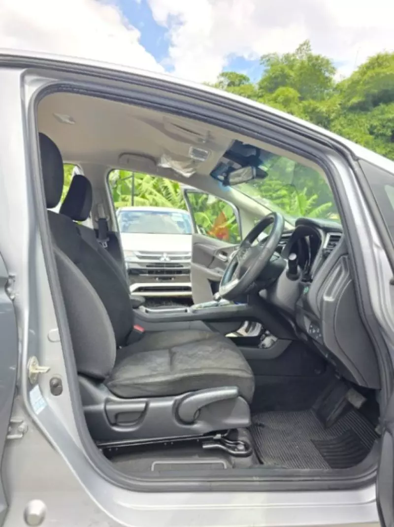 Honda Fit shuttle    - 2018