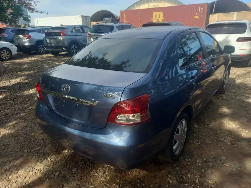 Toyota Yaris   - 2012