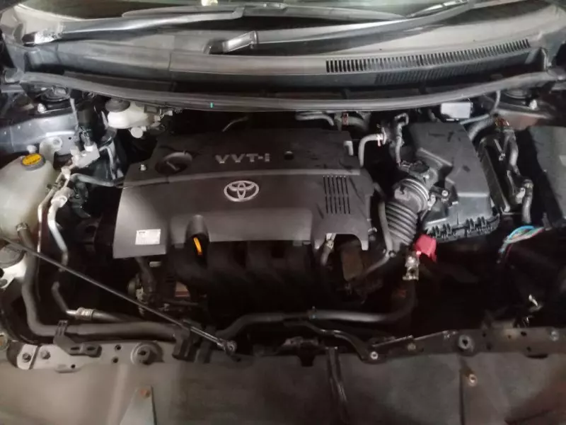 Toyota Auris   - 2010