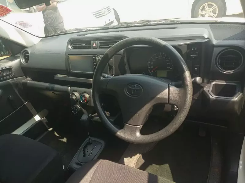 Toyota Succeed    - 2015