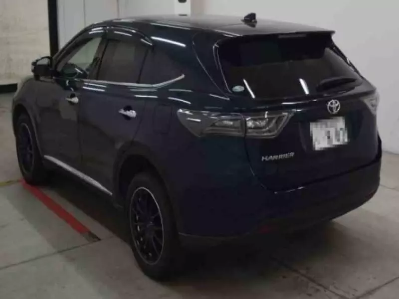 Toyota Harrier   - 2016