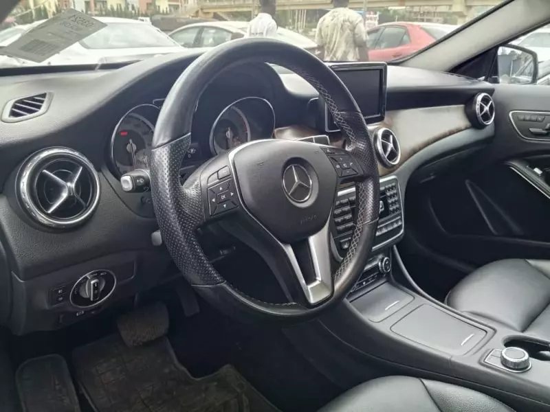 Mercedes-Benz GLA 250   - 2015