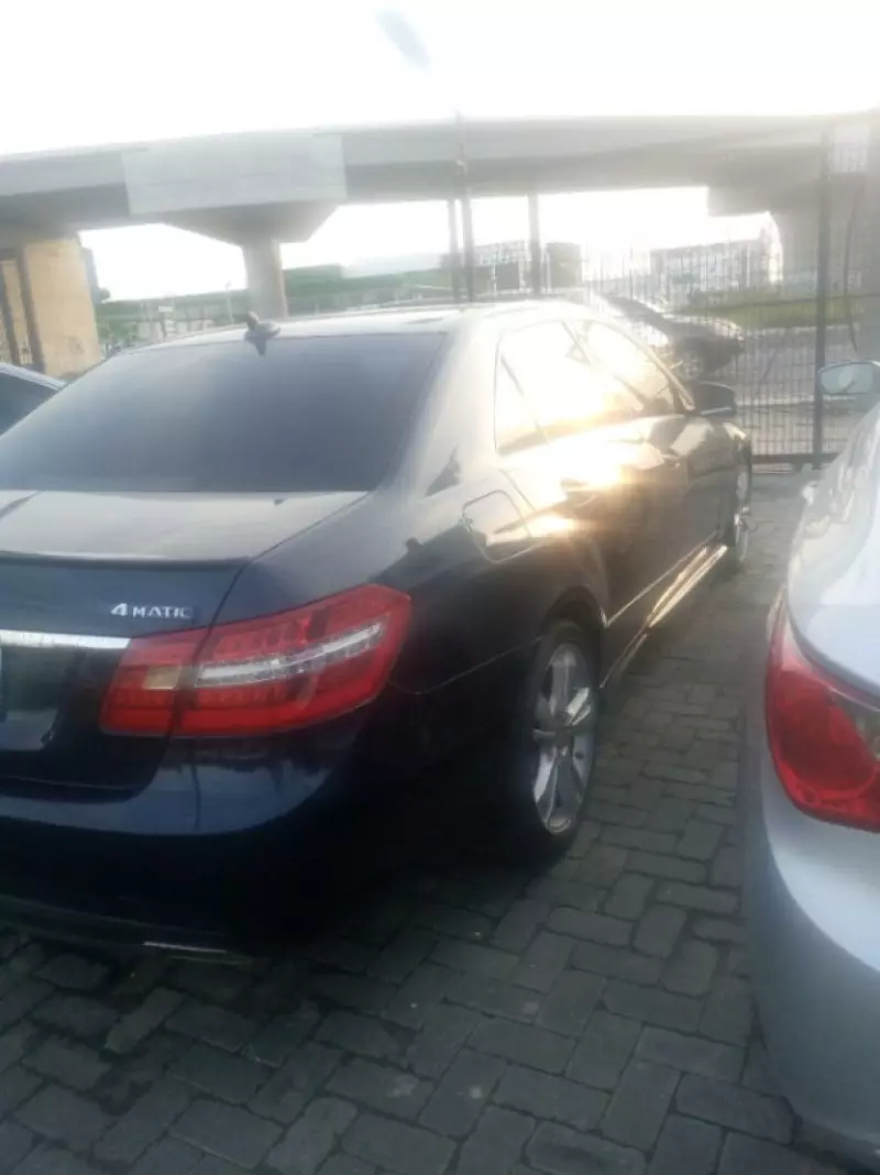 Mercedes-Benz E 350   - 2012