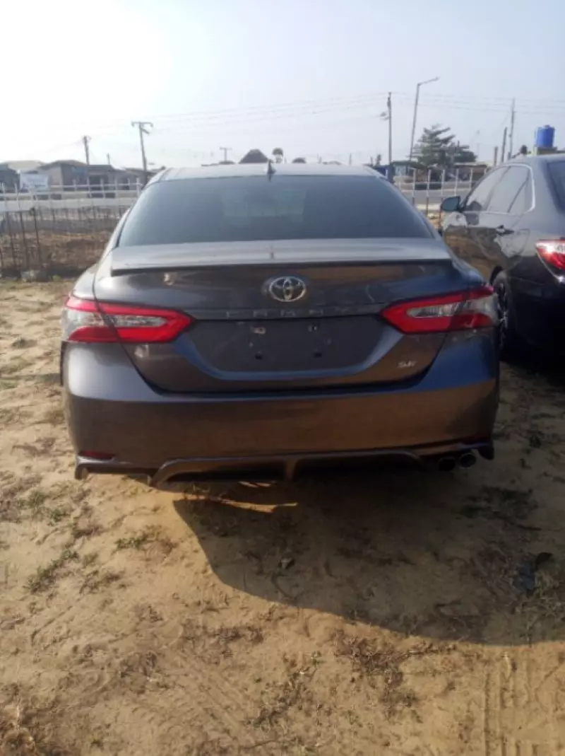 Toyota Camry   - 2019