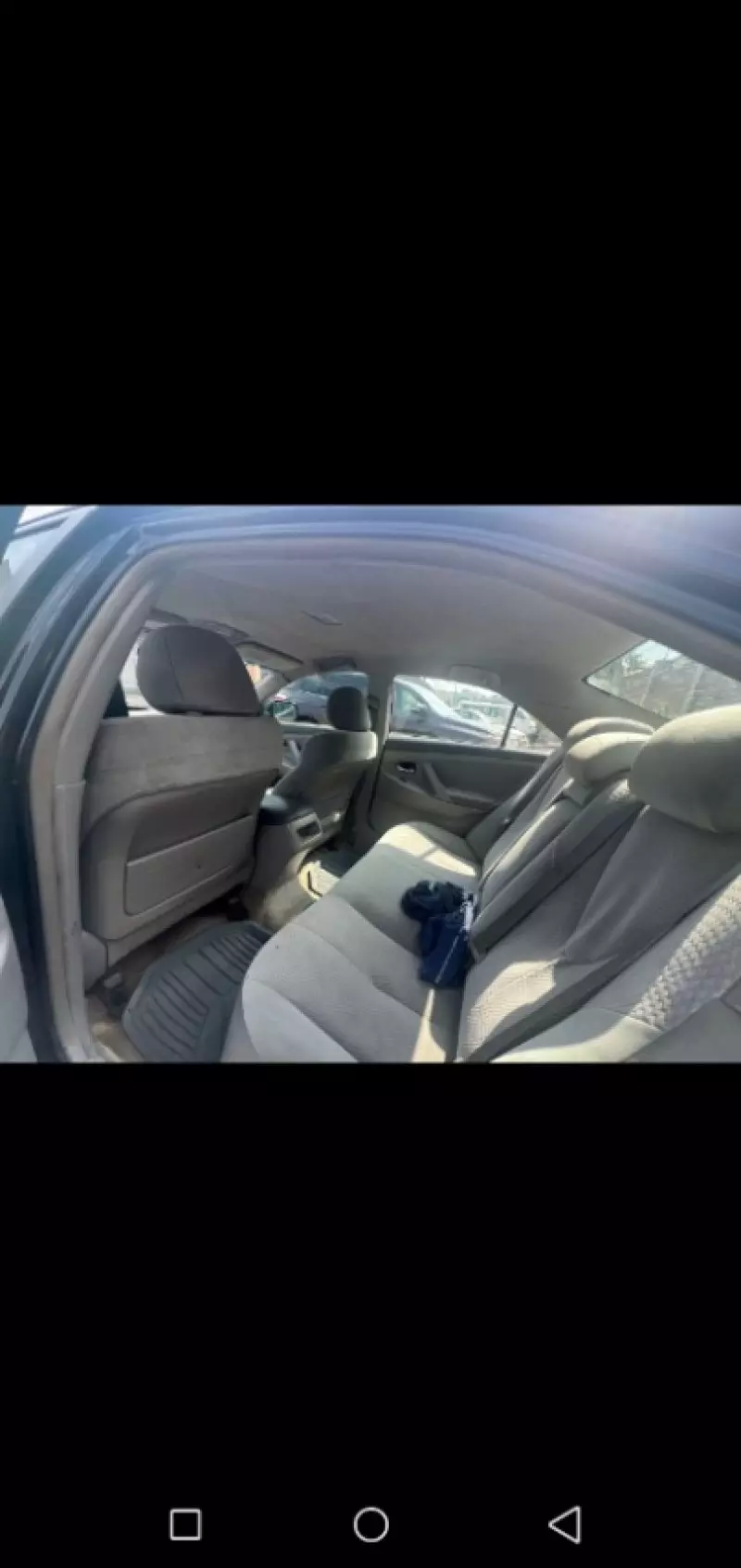 Toyota Camry   - 2010