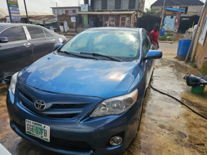 Toyota Corolla   - 2013