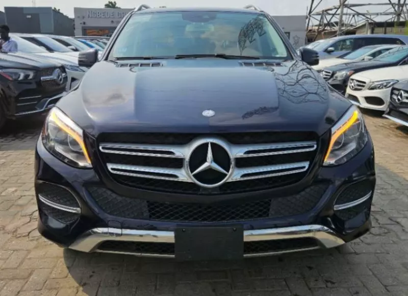 Mercedes-Benz GLE-Class   - 2016