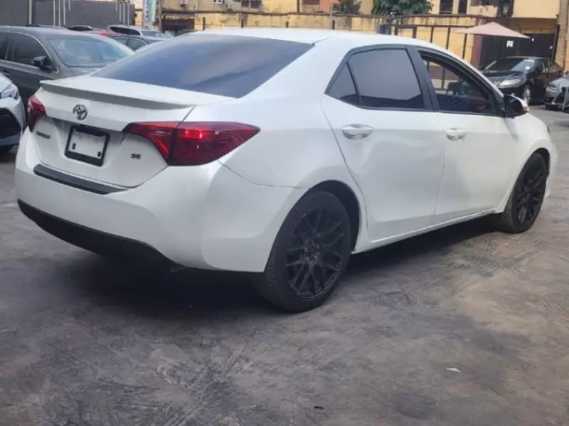 Toyota Corolla - 2017