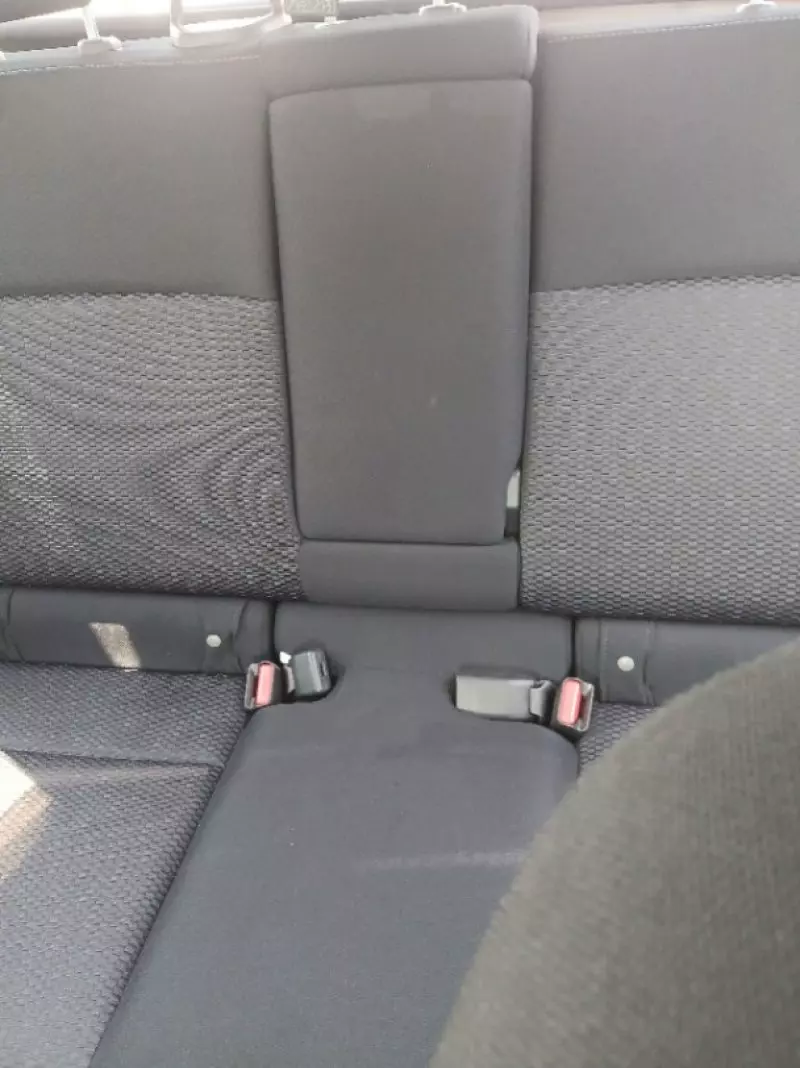 Toyota Prius   - 2016