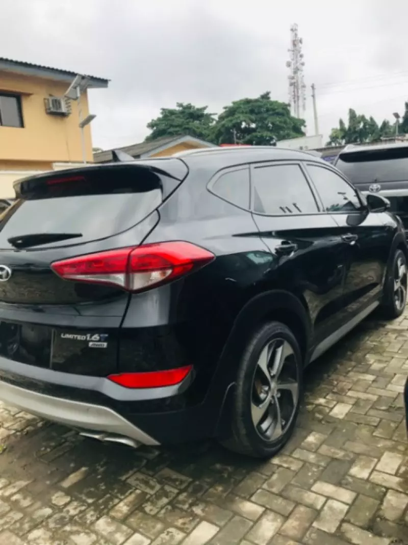 Hyundai TUCSON 2,0L BVA 4x2 GL   - 2017