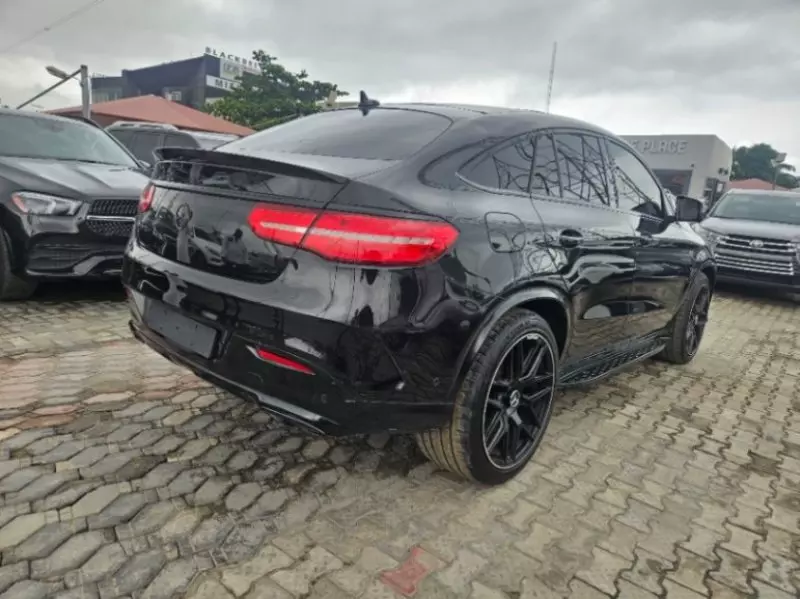 Mercedes-Benz GLE 43 AMG   - 2016