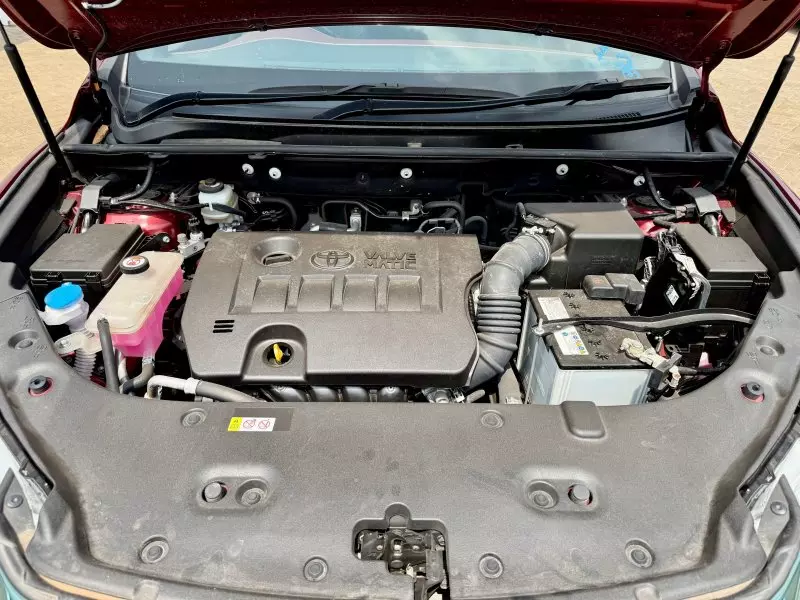 Toyota Harrier   -
