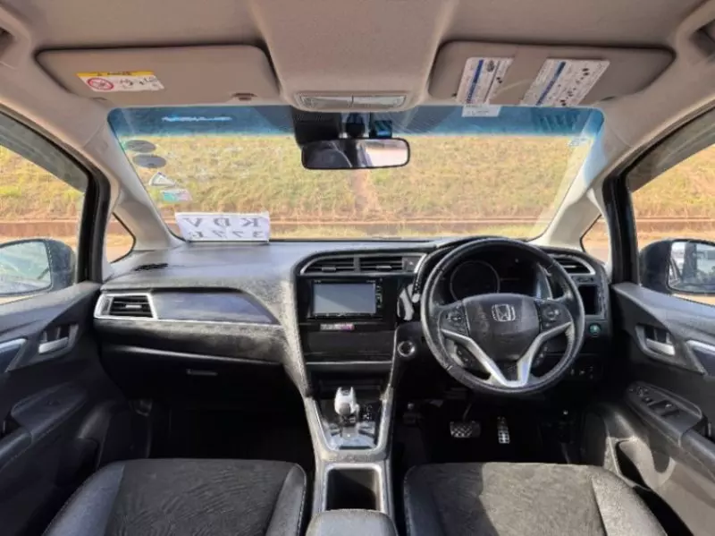 Honda Fit shuttle    - 2018