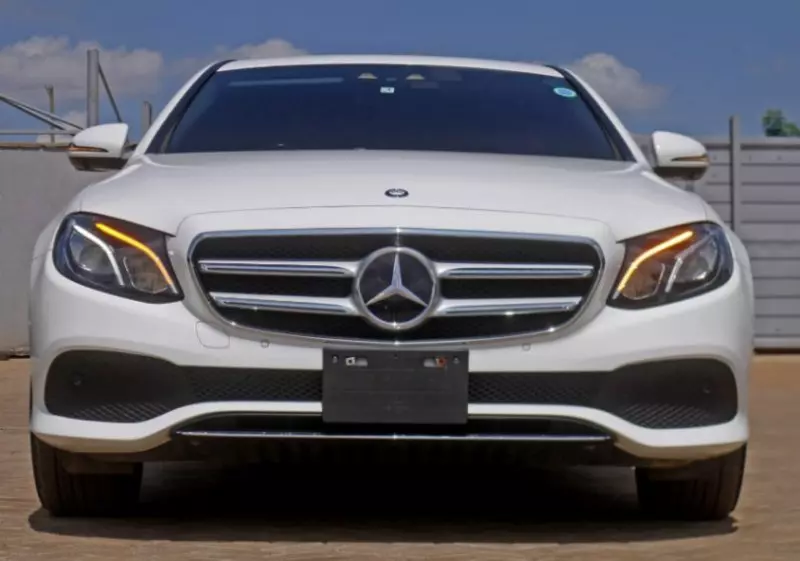 Mercedes-Benz E200   - 2017