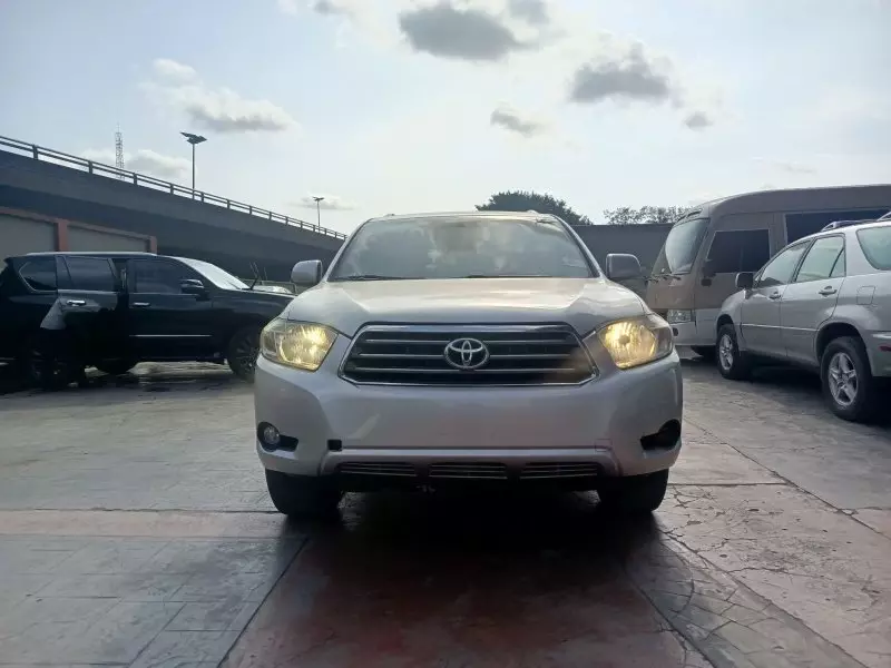 Toyota Highlander   - 2008