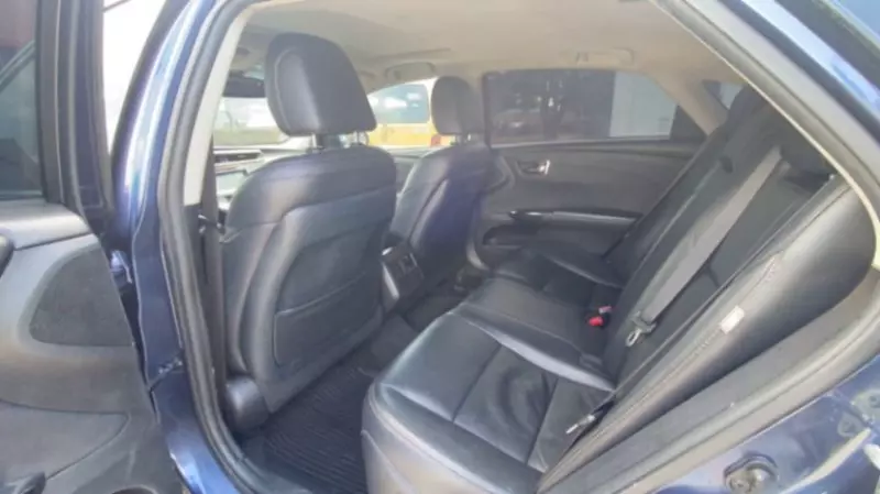 Toyota Avalon   - 2017