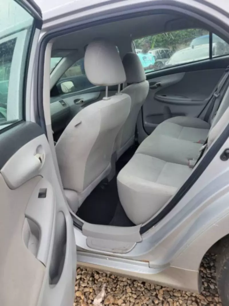 Toyota Corolla   - 2011