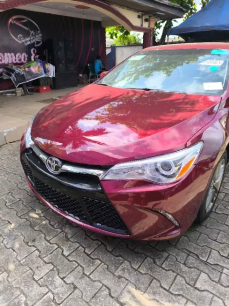 Toyota Camry   - 2017