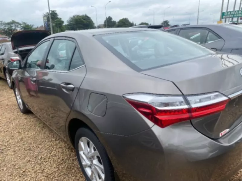 Toyota Corolla   - 2013